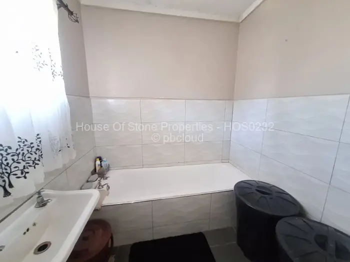 Flat/Apartment for Sale in Meyrick Park, Harare