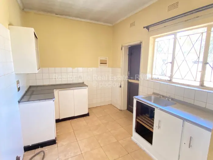 3 Bedroom House to Rent in Waterfalls