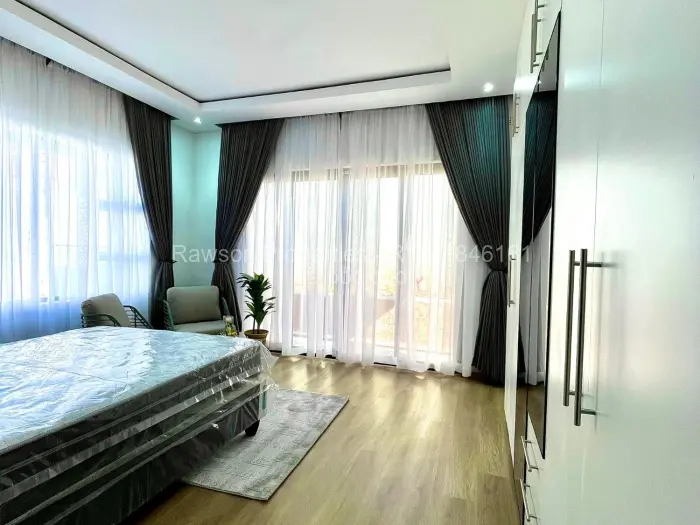 Townhouse/Cluster for Sale in The Grange, Harare