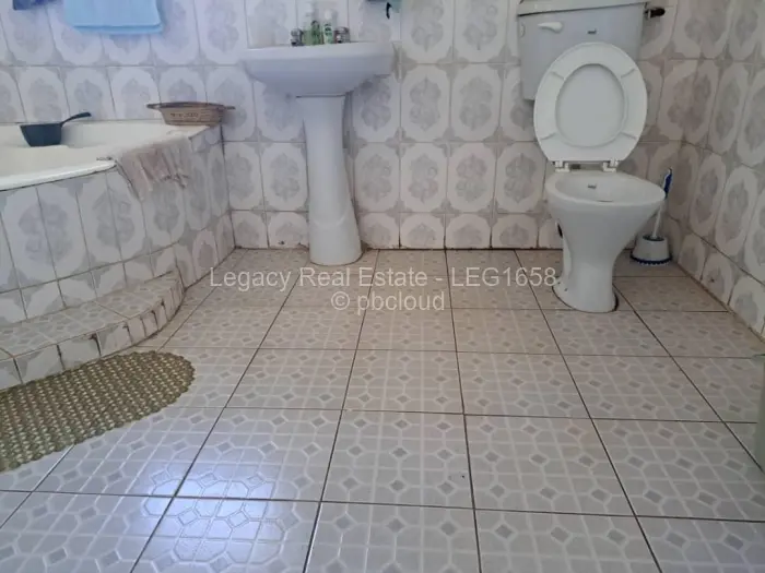 4 Bedroom House to Rent in Marlborough