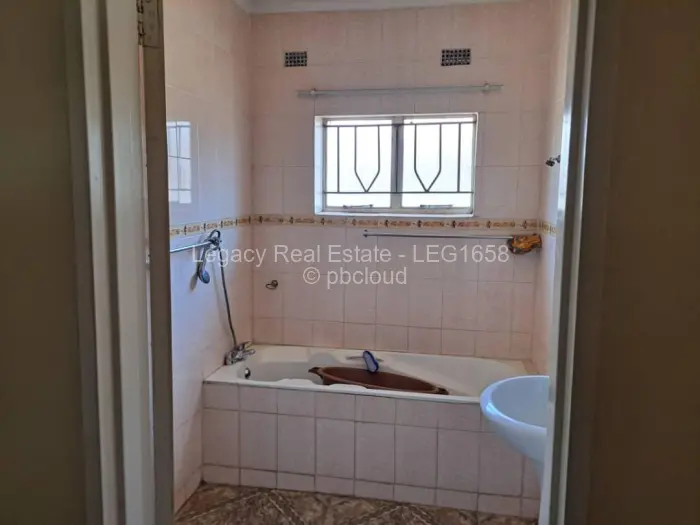 4 Bedroom House to Rent in Marlborough