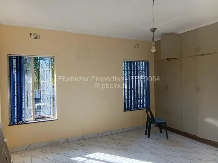 Commercial Property to Rent in Hillside