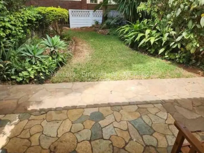 2 Bedroom Cottage/Garden Flat to Rent in Avenues