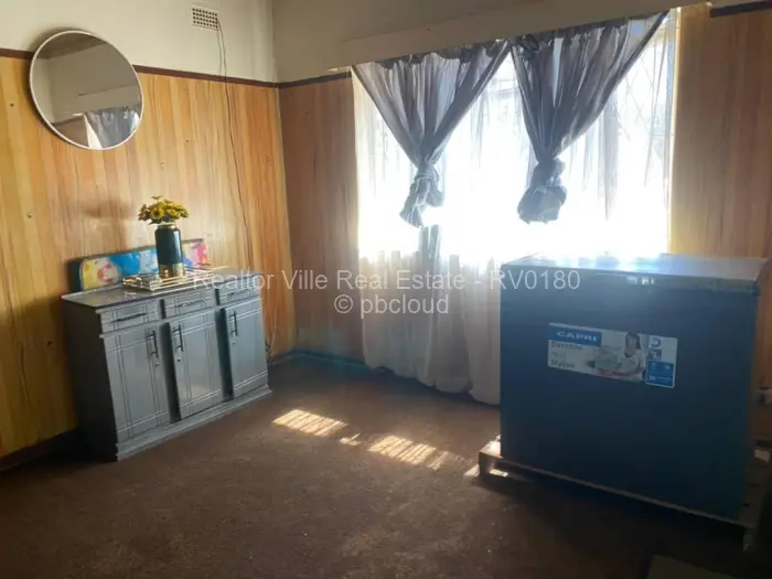3 Bedroom House for Sale in Mabelreign, Harare