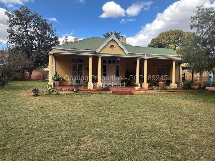 4 Bedroom House for Sale in Suburbs, Bulawayo