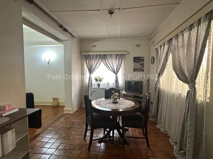 4 Bedroom House for Sale in Suburbs, Bulawayo