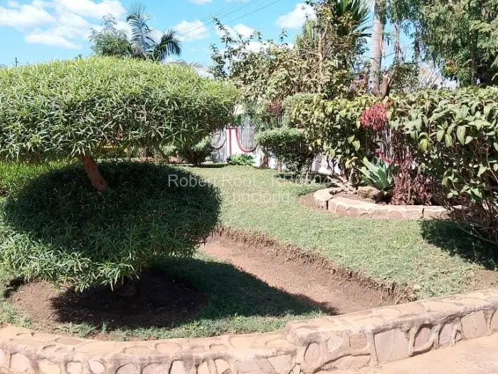 4 Bedroom House to Rent in Norton, Norton