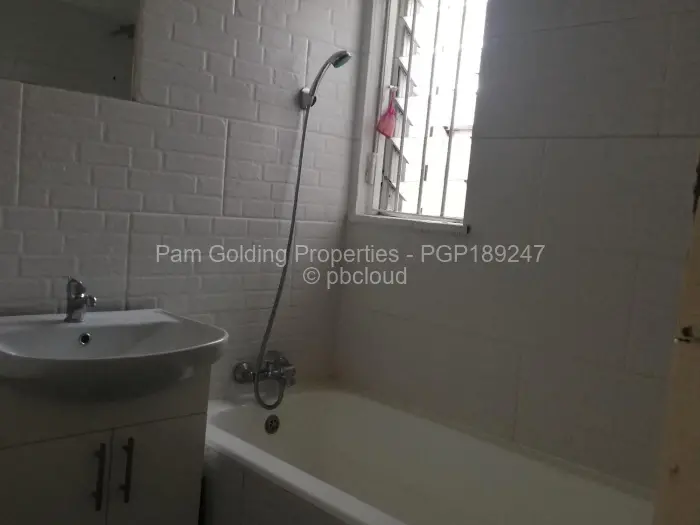 Flat/Apartment to Rent in Greystone Park