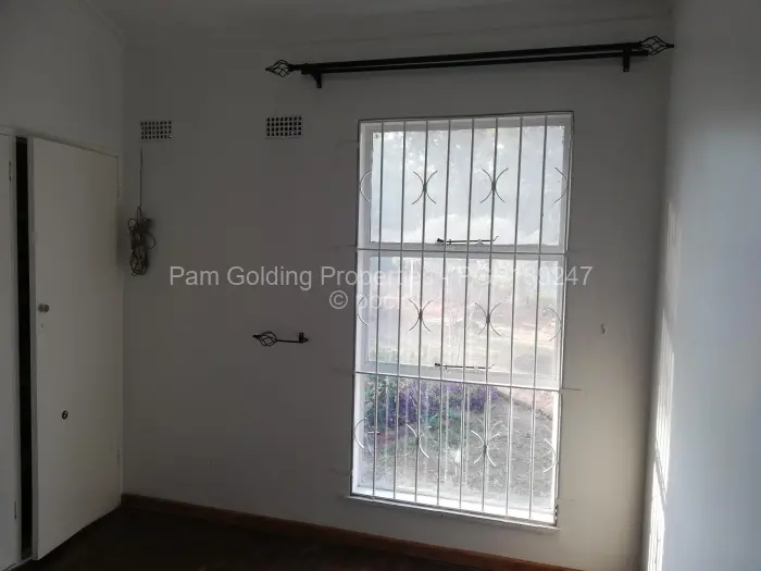 Flat/Apartment to Rent in Greystone Park