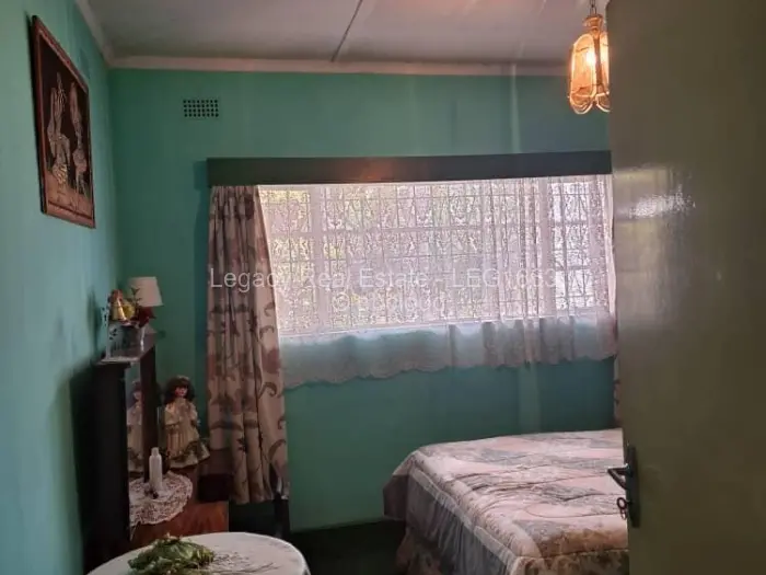 4 Bedroom House for Sale in Waterfalls, Harare