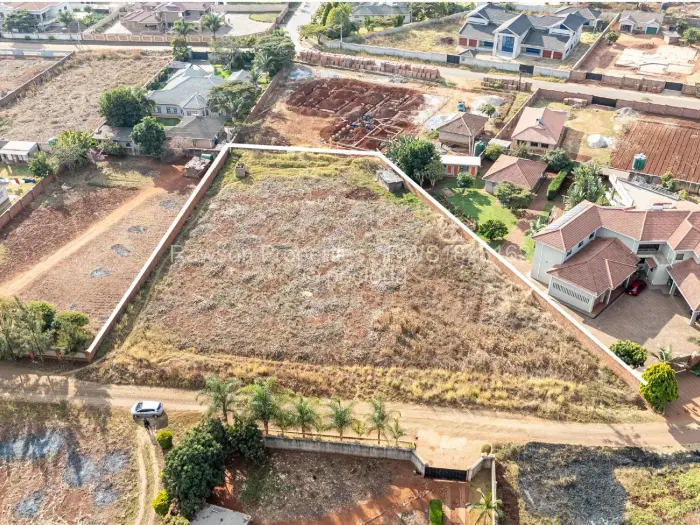 Stand for Sale in Gletwin Park, Harare