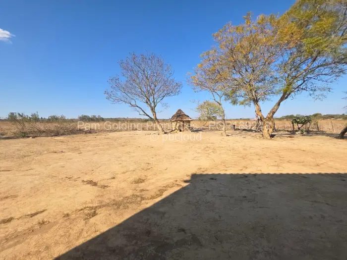 Commercial Stand for Sale in Gumtree, Bulawayo