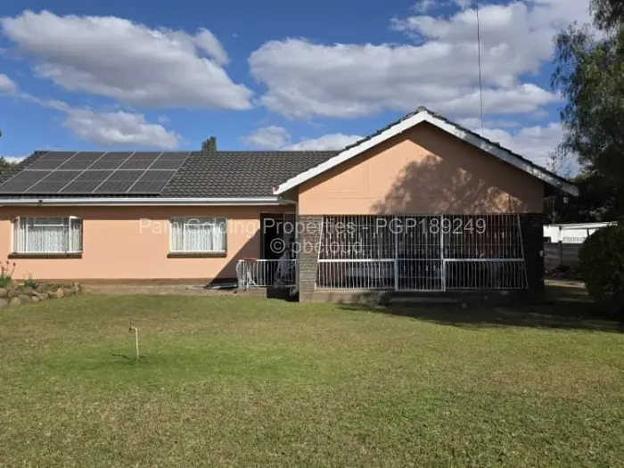 3 Bedroom House for Sale in Ilanda, Bulawayo