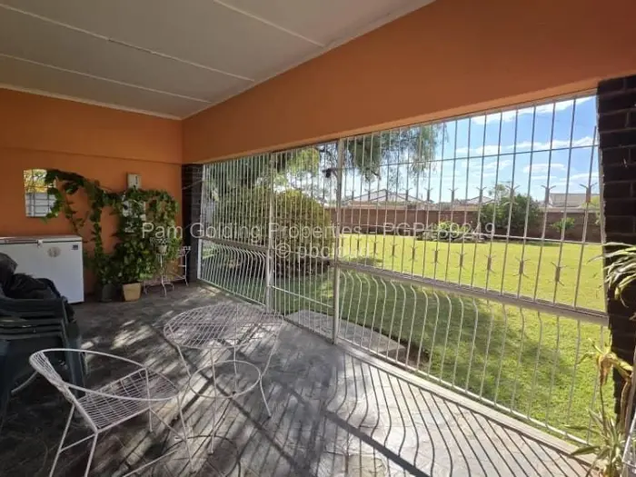3 Bedroom House for Sale in Ilanda, Bulawayo