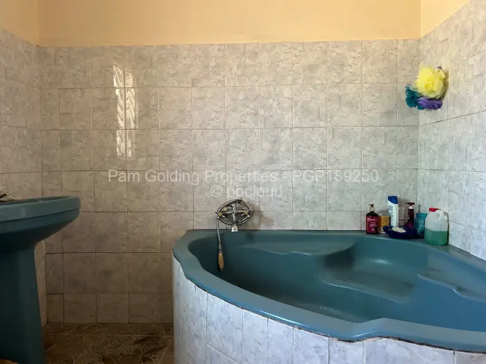 3 Bedroom House for Sale in Zimre Park, Harare
