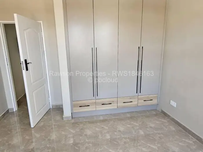 Townhouse/Complex/Cluster for Sale in Arlington, Harare