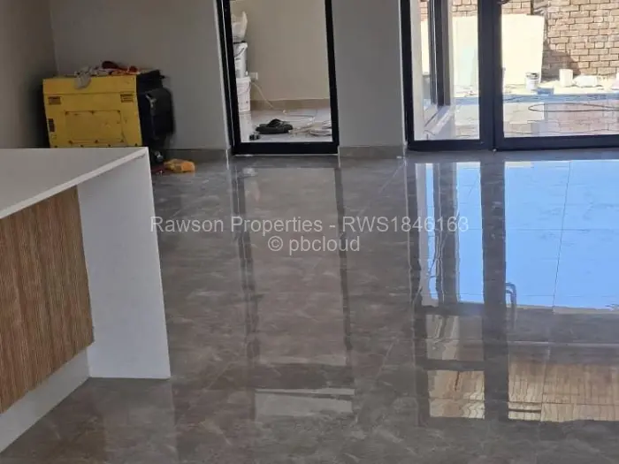 Townhouse/Complex/Cluster for Sale in Arlington, Harare