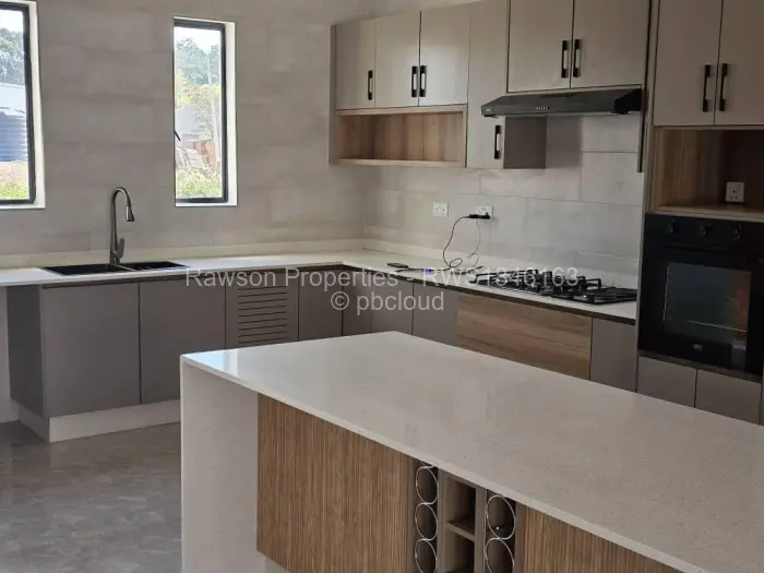 Townhouse/Complex/Cluster for Sale in Arlington, Harare