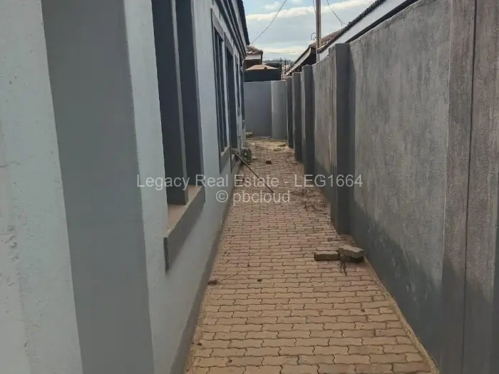 3 Bedroom House for Sale in Aspindale Park, Harare