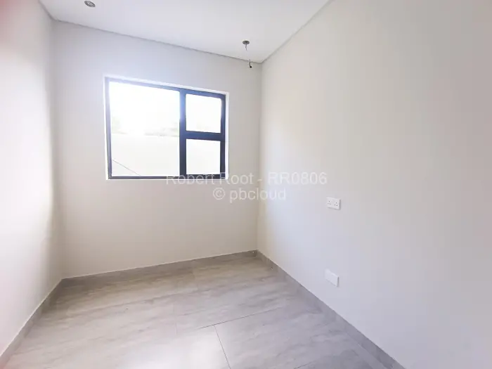 Townhouse/Complex/Cluster to Rent in Greendale, Harare