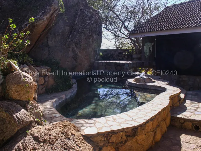 4 Bedroom House for Sale in Burnside, Bulawayo