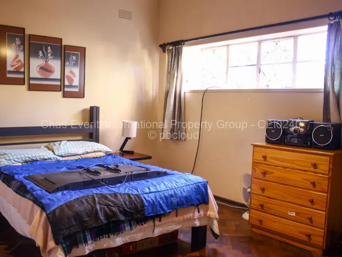 4 Bedroom House for Sale in Burnside, Bulawayo