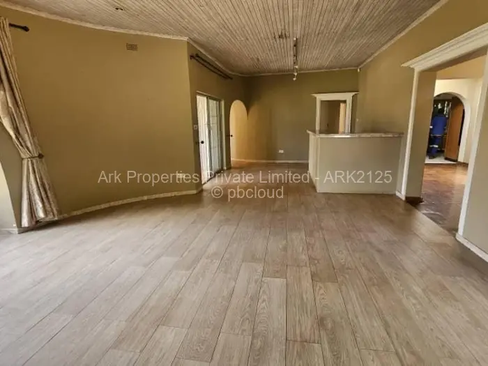 4 Bedroom House to Rent in Avondale