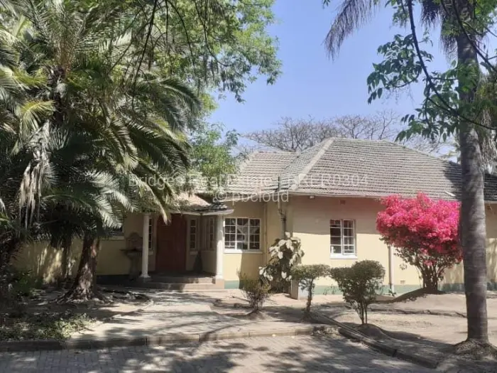 4 Bedroom House for Sale in Newlands, Harare