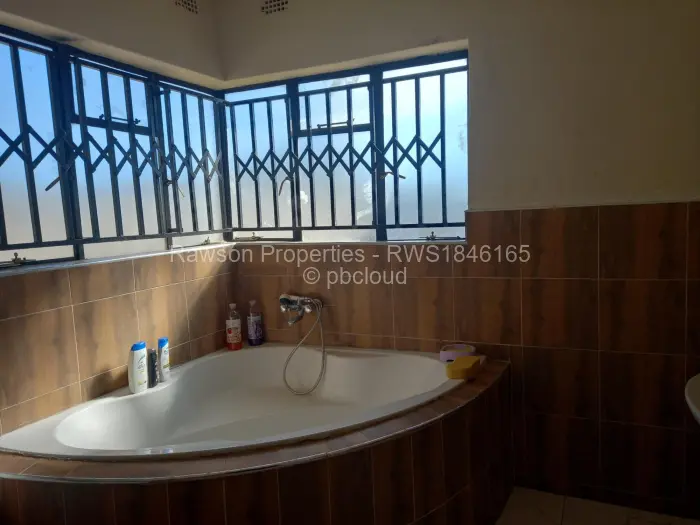 4 Bedroom House for Sale in Avonlea, Harare