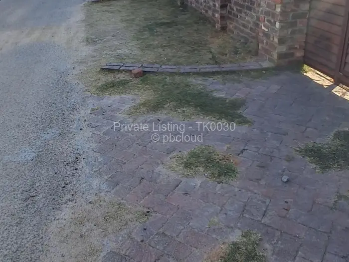 Townhouse/Complex/Cluster to Rent in Southview Park, Harare
