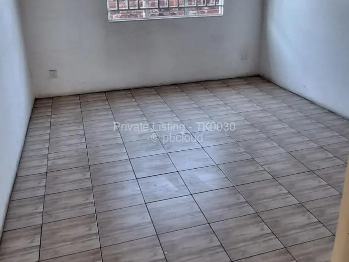 Townhouse/Complex/Cluster to Rent in Southview Park, Harare