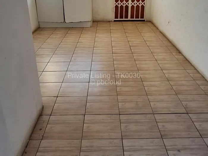 Townhouse/Complex/Cluster to Rent in Southview Park, Harare