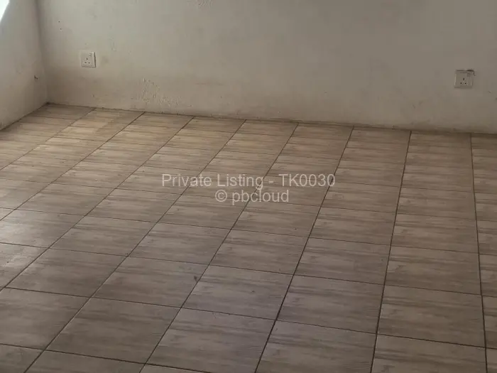 Townhouse/Complex/Cluster to Rent in Southview Park, Harare