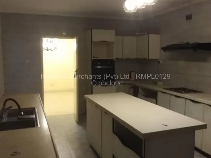 4 Bedroom House to Rent in Crowhill Views