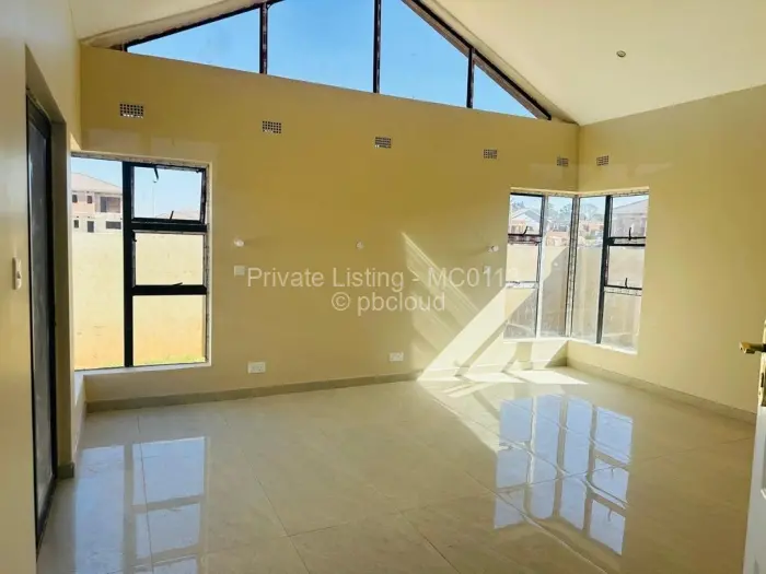 5 Bedroom House to Rent in Pomona, Harare