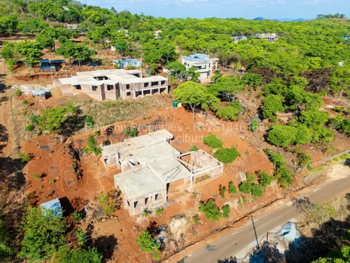 6 Bedroom House for Sale in Borrowdale, Harare