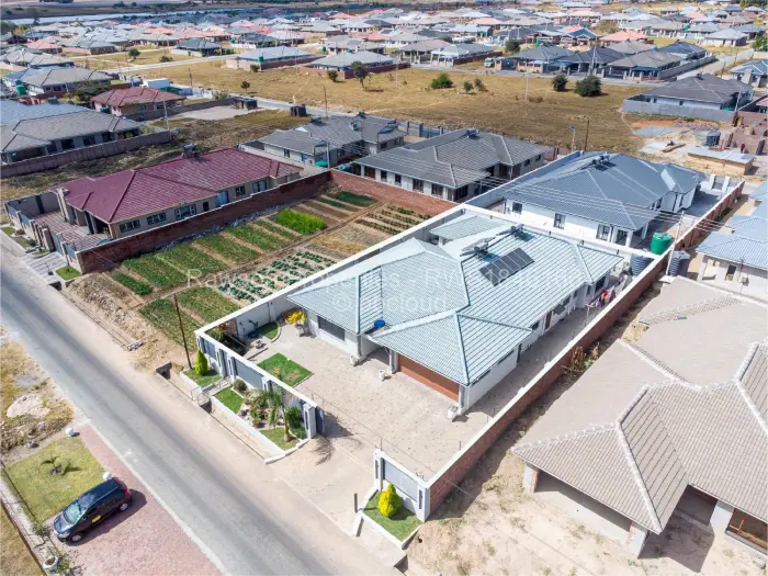4 Bedroom House for Sale in Mabvazuva Estates, Ruwa