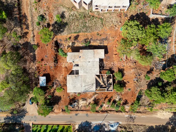 6 Bedroom House for Sale in Borrowdale, Harare