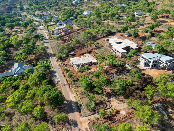 6 Bedroom House for Sale in Borrowdale, Harare