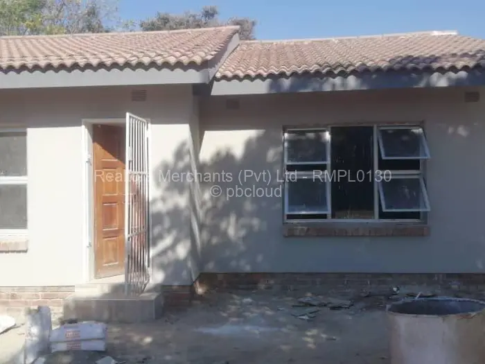 2 Bedroom House to Rent in Waterfalls