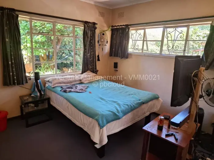 4 Bedroom House for Sale in Burnside, Bulawayo
