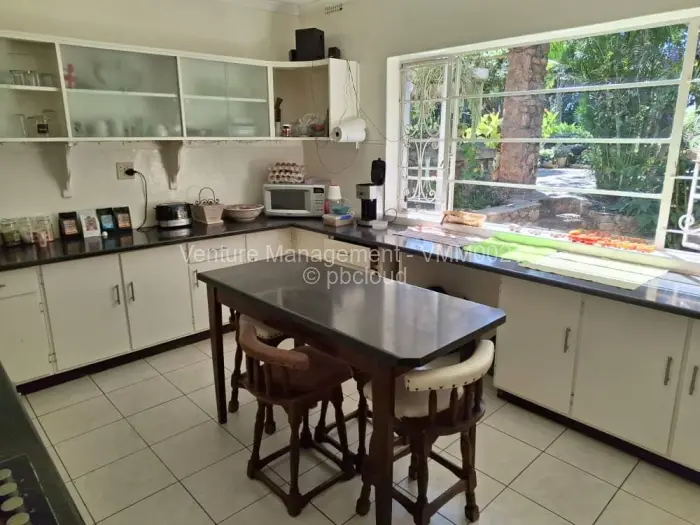 4 Bedroom House for Sale in Burnside, Bulawayo