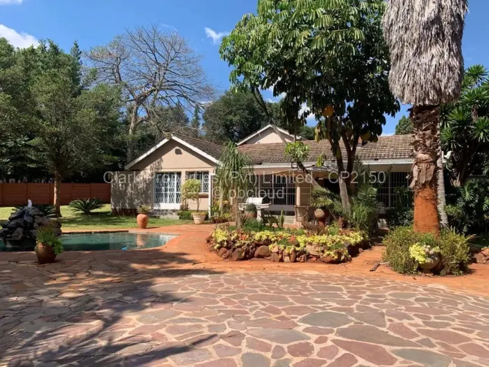 6 Bedroom House for Sale in Mandara, Harare