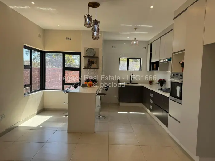 Townhouse/Complex/Cluster for Sale in Marlborough, Harare