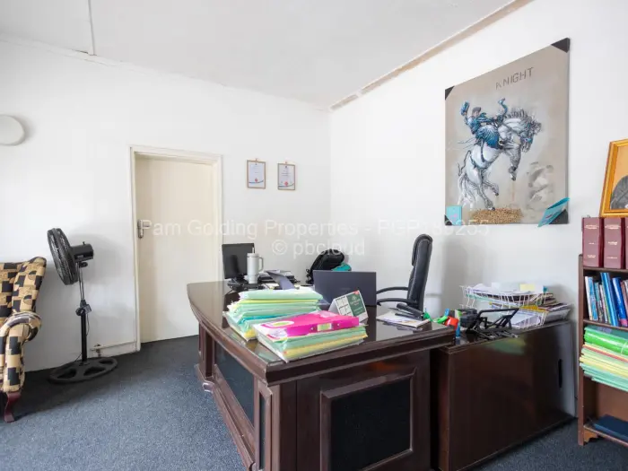 6 Bedroom House for Sale in Newlands, Harare