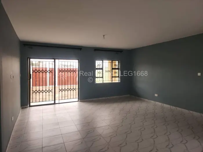 3 Bedroom House to Rent in Hatfield