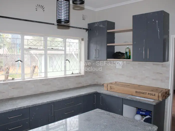3 Bedroom House to Rent in Emerald Hill