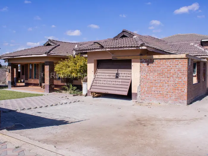 3 Bedroom House for Sale in Zimre Park, Harare