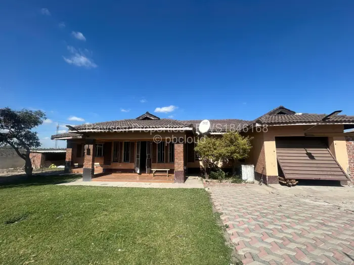 3 Bedroom House for Sale in Zimre Park, Harare