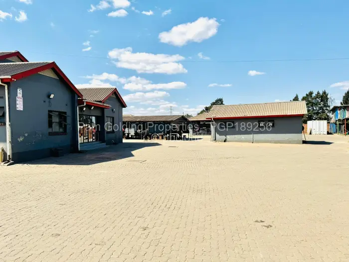Commercial Property to Rent in Highfield